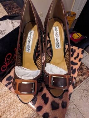 naughty monkey Brown Buckle Peep-Toe Heels with Textured Panels